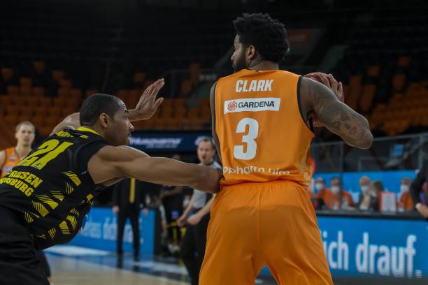 供了可参考 供了可参考